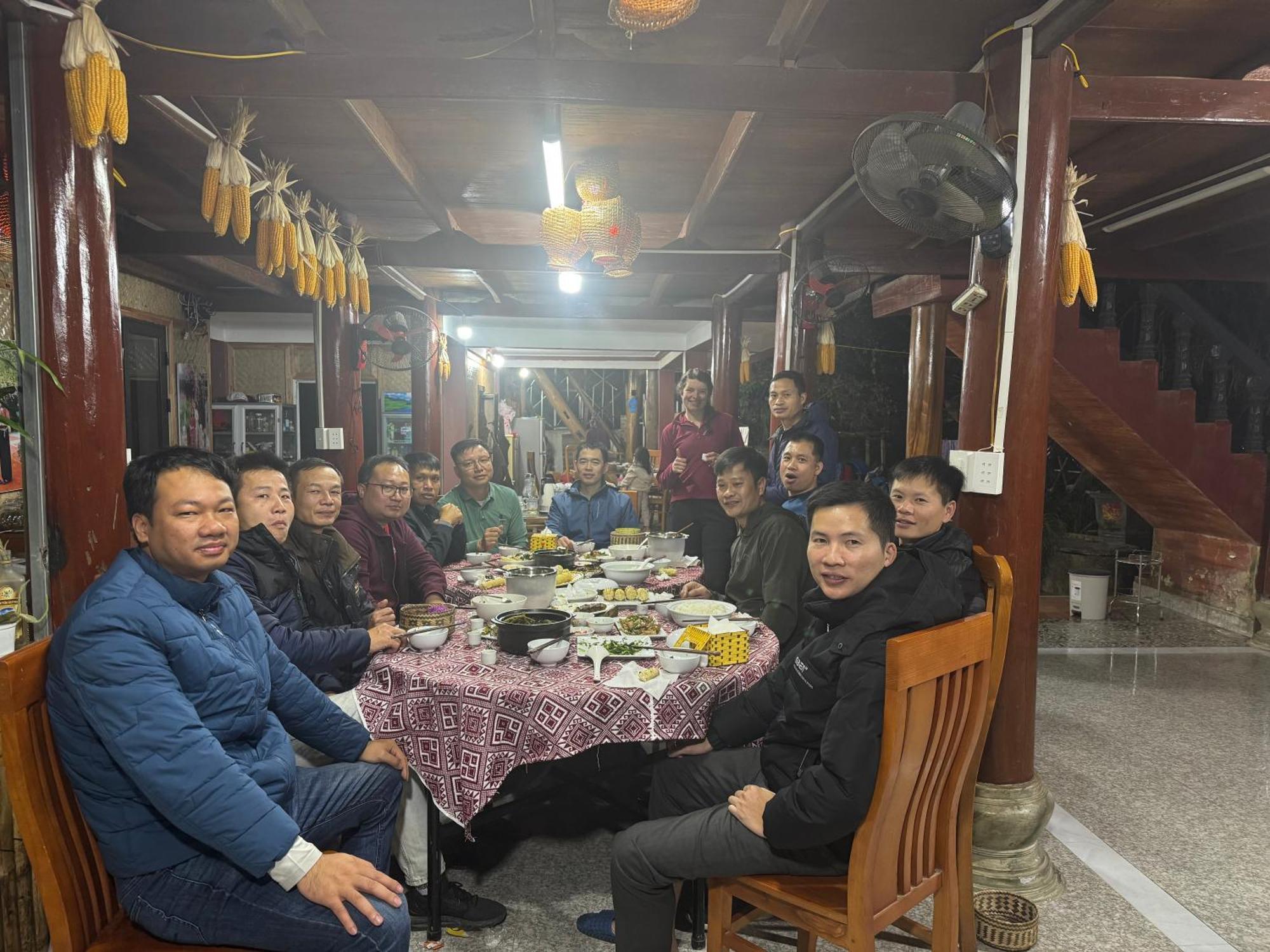 Minh Ngoc Homestay Dien Bien Phu Ban Him Lom Bagian luar foto