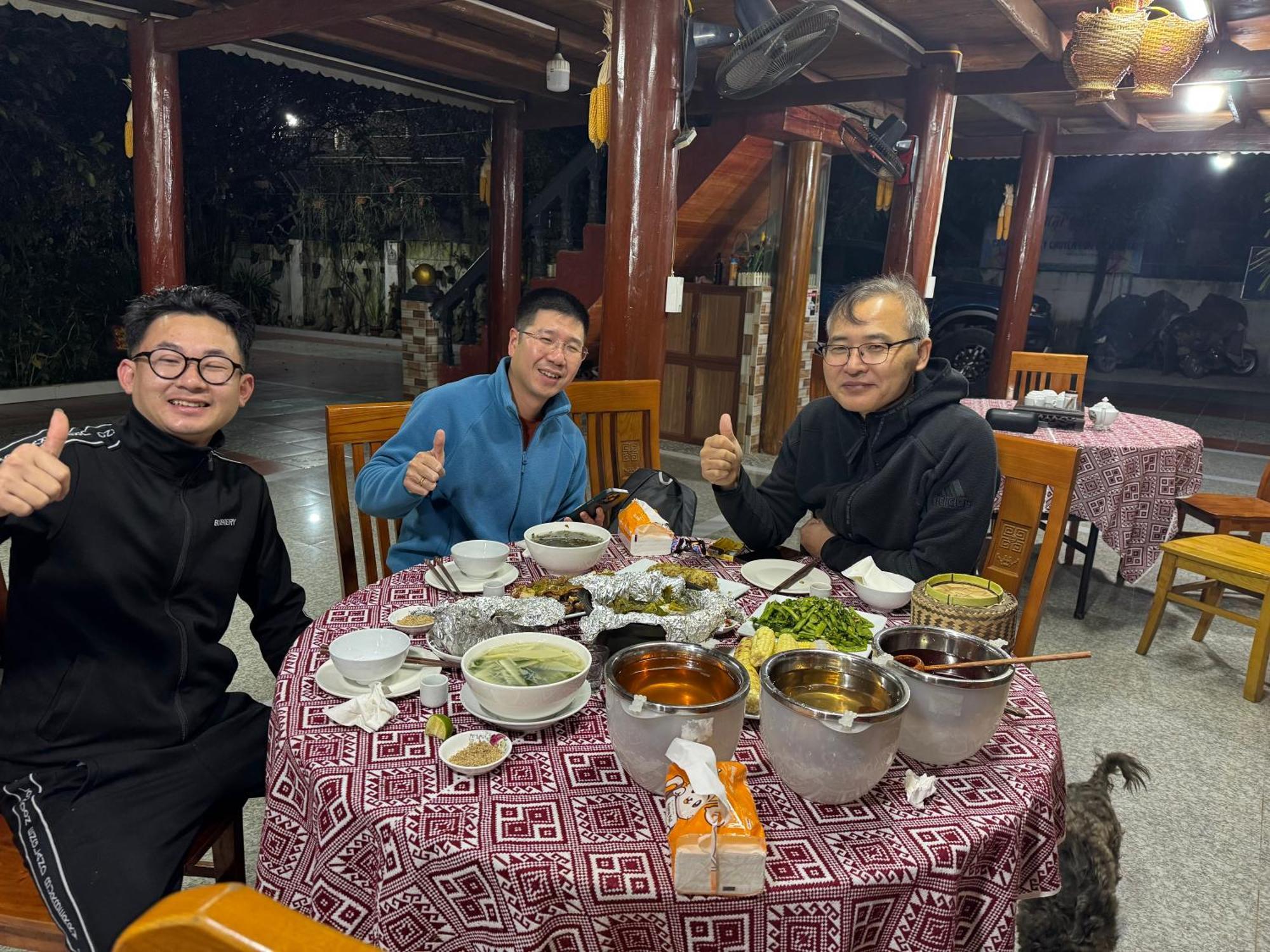 Minh Ngoc Homestay Dien Bien Phu Ban Him Lom Bagian luar foto